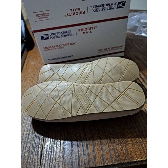 New Size 7 Weestep Tan Faux Fur Lined Memory Foam Moccasin Slippers House Shoes - Picture 5 of 5